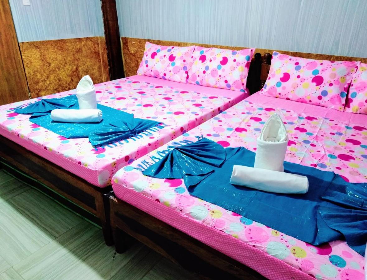 Blue Lagoon Inn, Пагудпуд Екстериор снимка